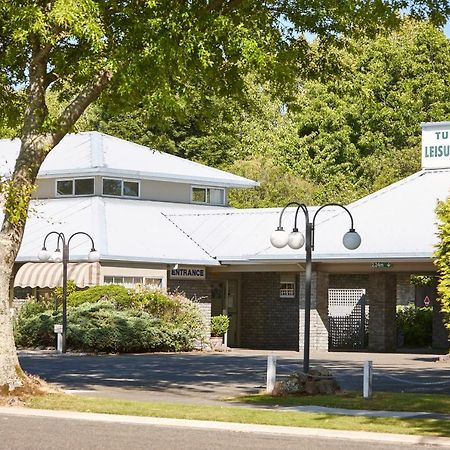 Turangi Leisure Lodge Bagian luar foto