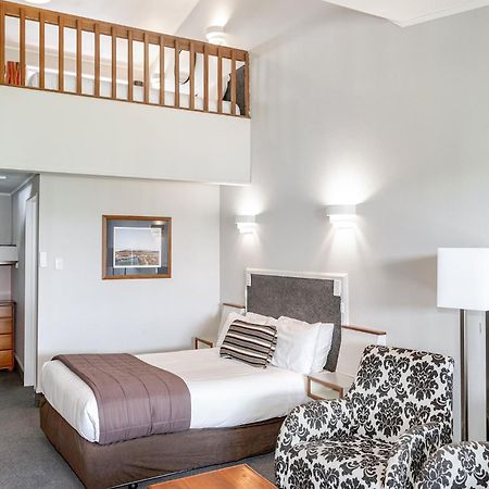 Turangi Leisure Lodge Bagian luar foto