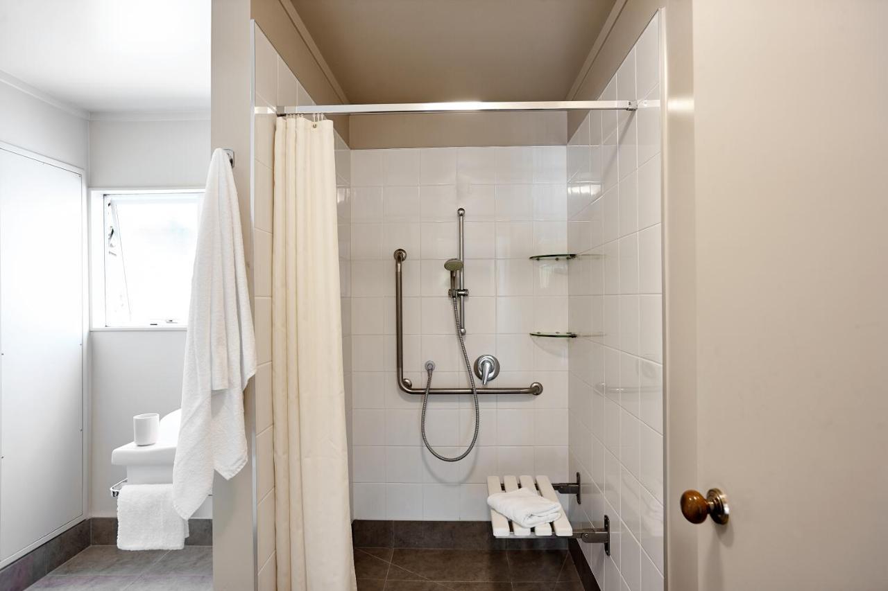 Turangi Leisure Lodge Bagian luar foto