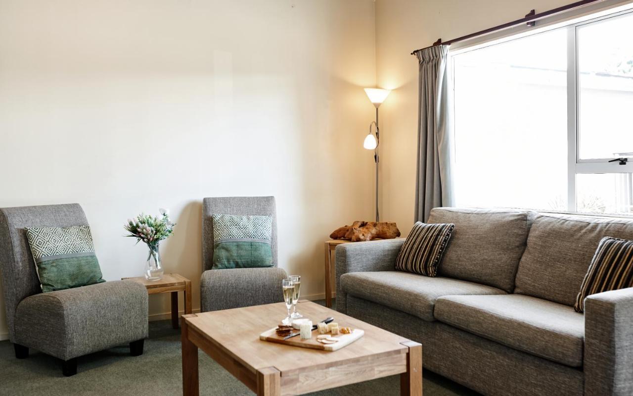 Turangi Leisure Lodge Bagian luar foto