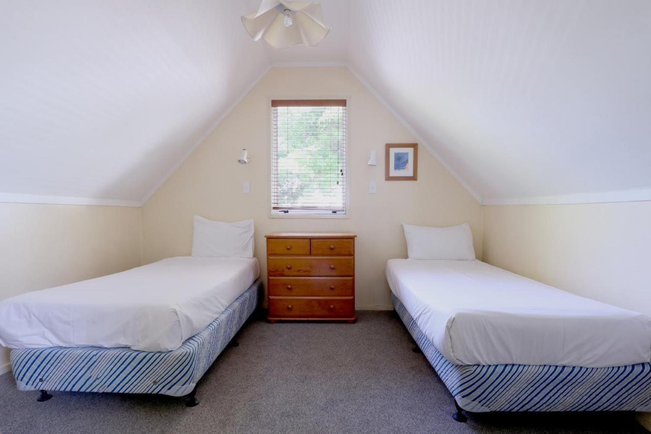 Turangi Leisure Lodge Bagian luar foto
