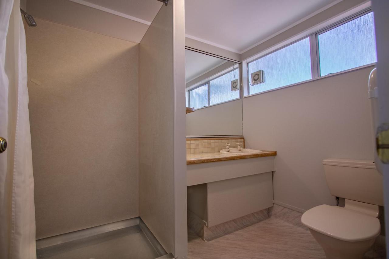 Turangi Leisure Lodge Bagian luar foto