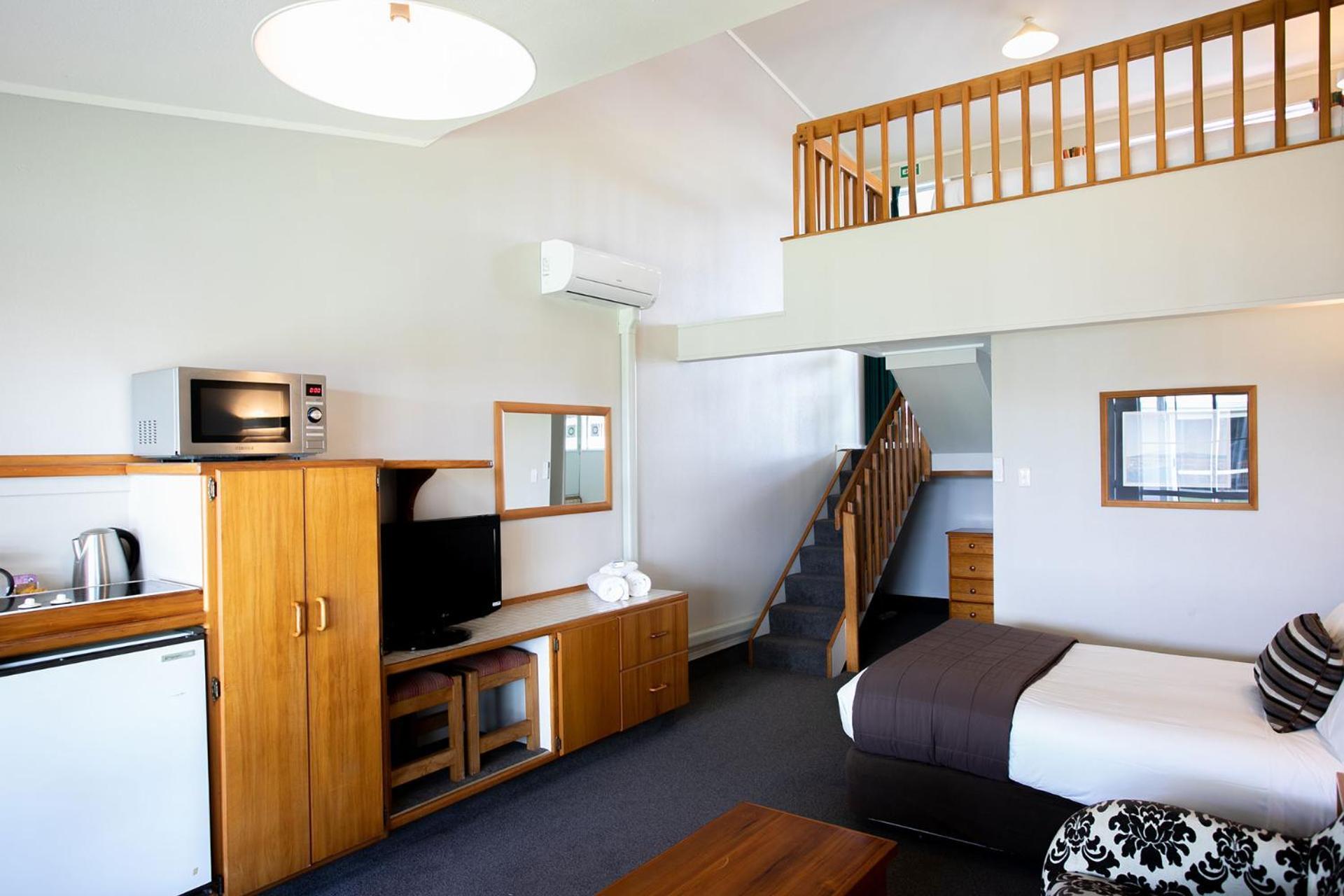 Turangi Leisure Lodge Bagian luar foto