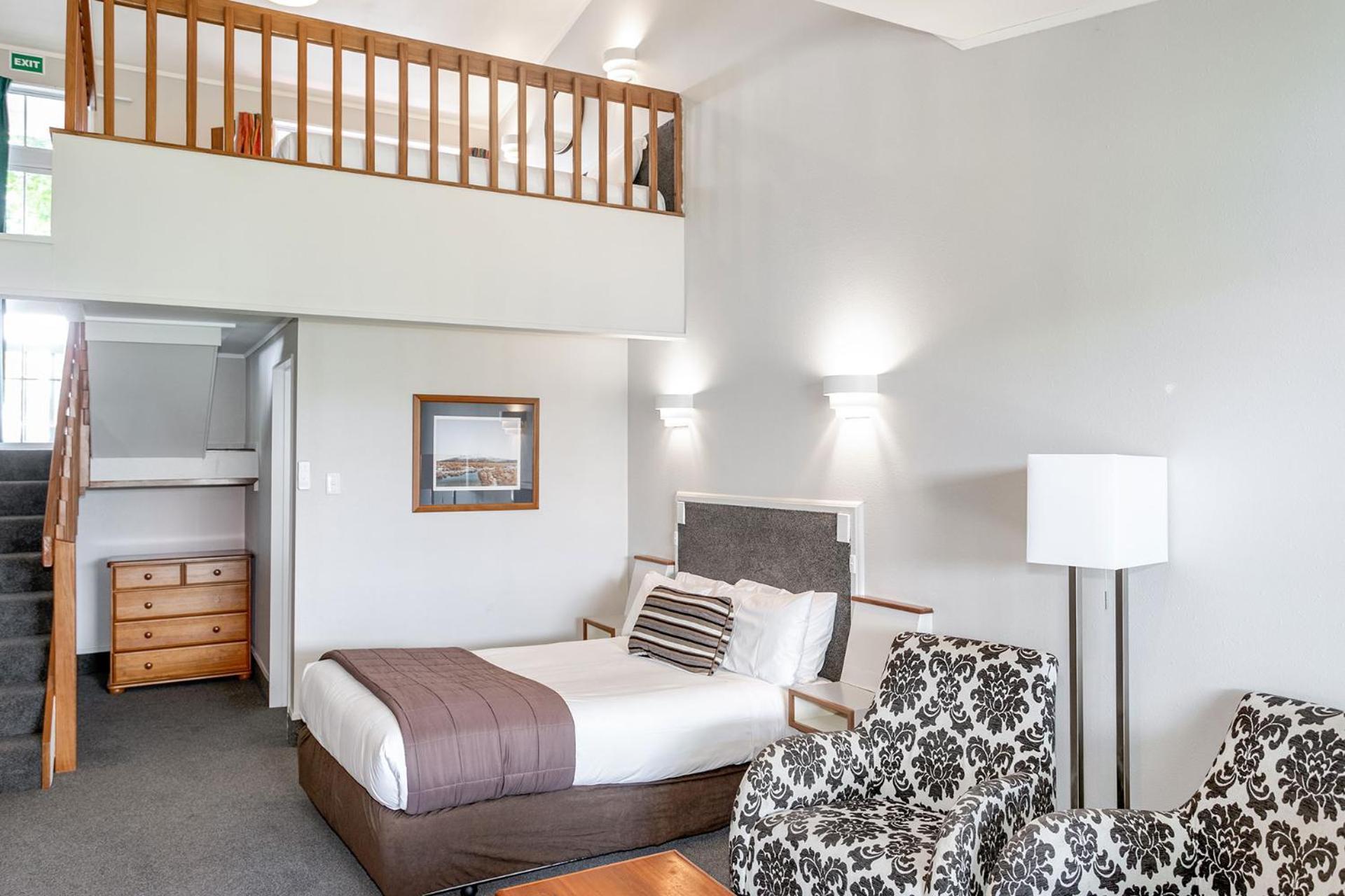 Turangi Leisure Lodge Bagian luar foto